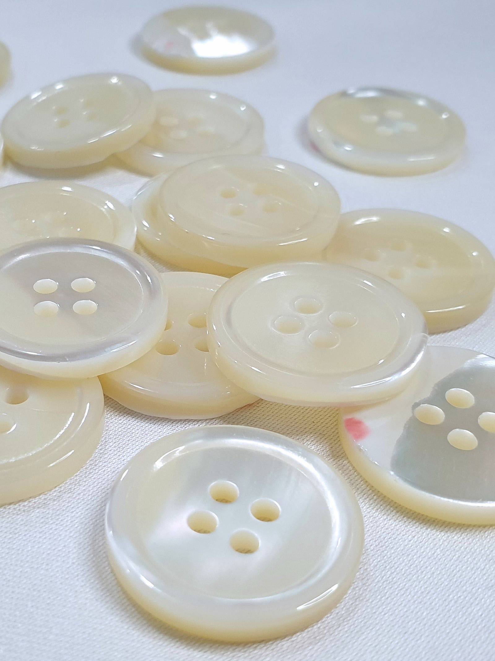 SP17 HUBERROSS Trocus Shell Buttons for Suit Jackets