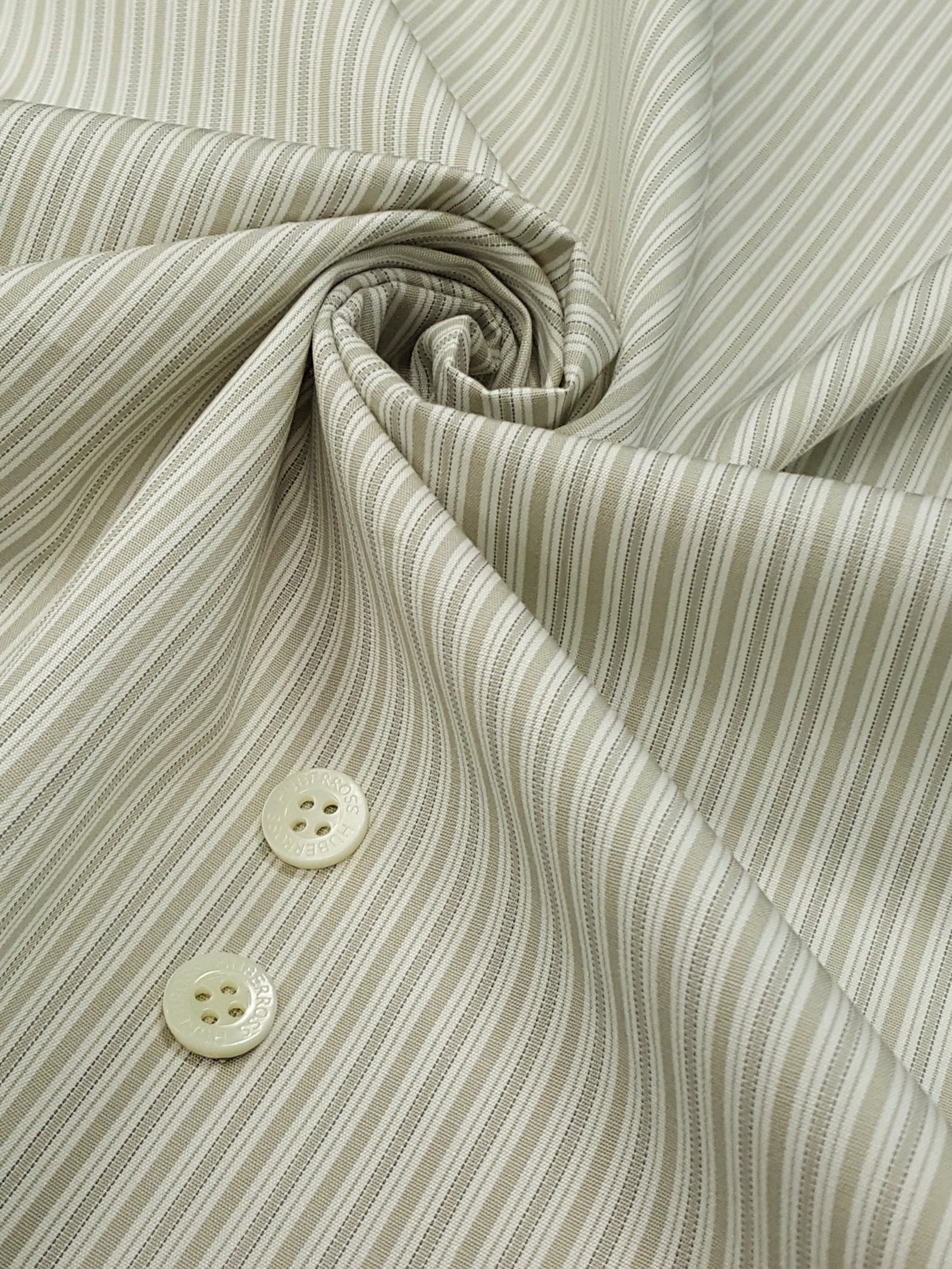 HUBERROSS 100's by 100's 2 plys Poplin Cotton 100% Egyptian Cotton Cloth Made in Italy Width: 58'' / 150cm
