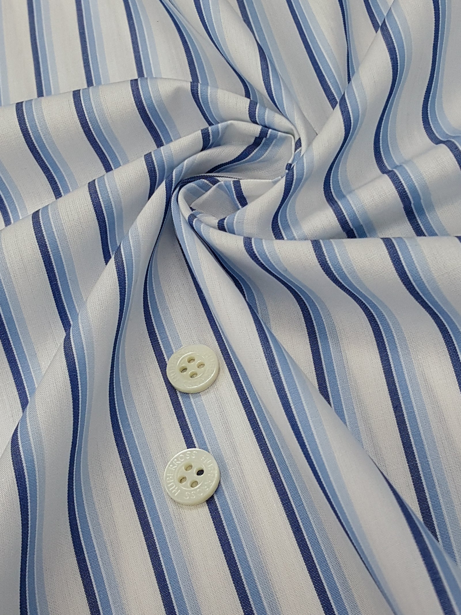 HUBERROSS 100's by 100's 2 plys Poplin Cotton 100% Egyptian Cotton Cloth Made in Italy Width: 58'' / 150cm