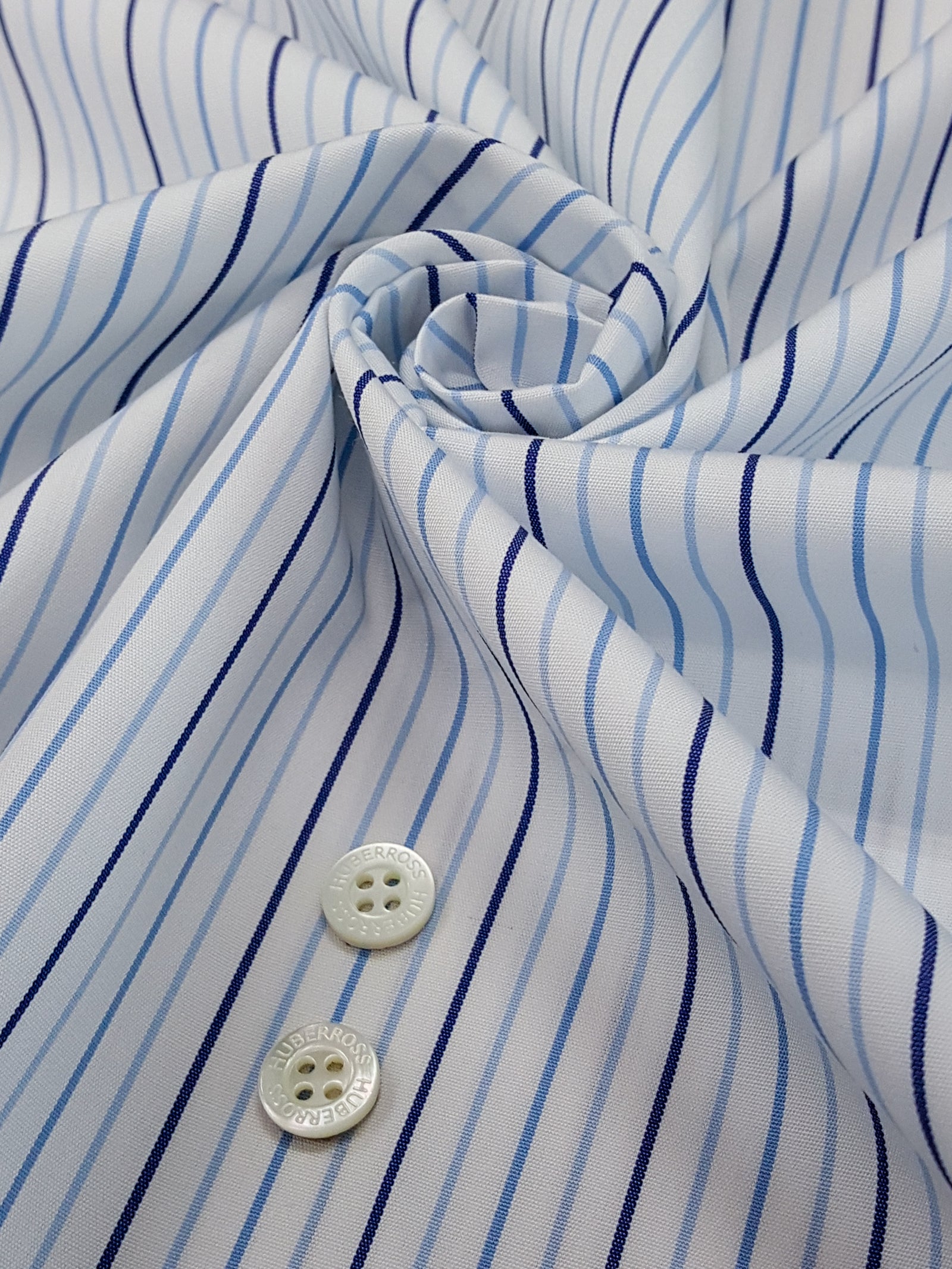 HUBERROSS 100's by 100's 2 plys Poplin Cotton 100% Egyptian Cotton Cloth Made in Italy Width: 58'' / 150cm
