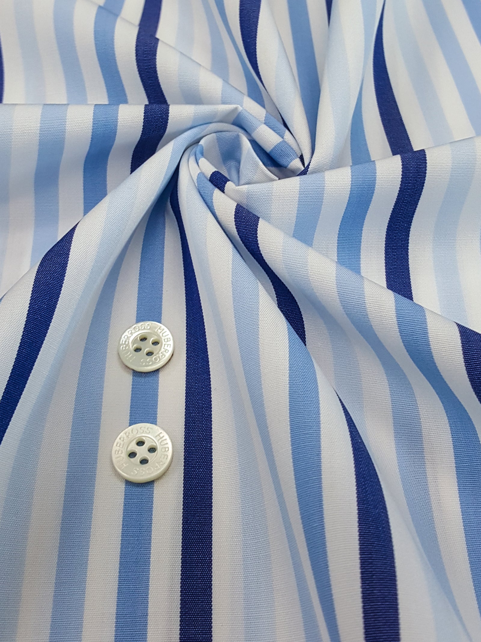HUBERROSS 100's by 100's 2 plys Poplin Cotton 100% Egyptian Cotton Cloth Made in Italy Width: 58'' / 150cm