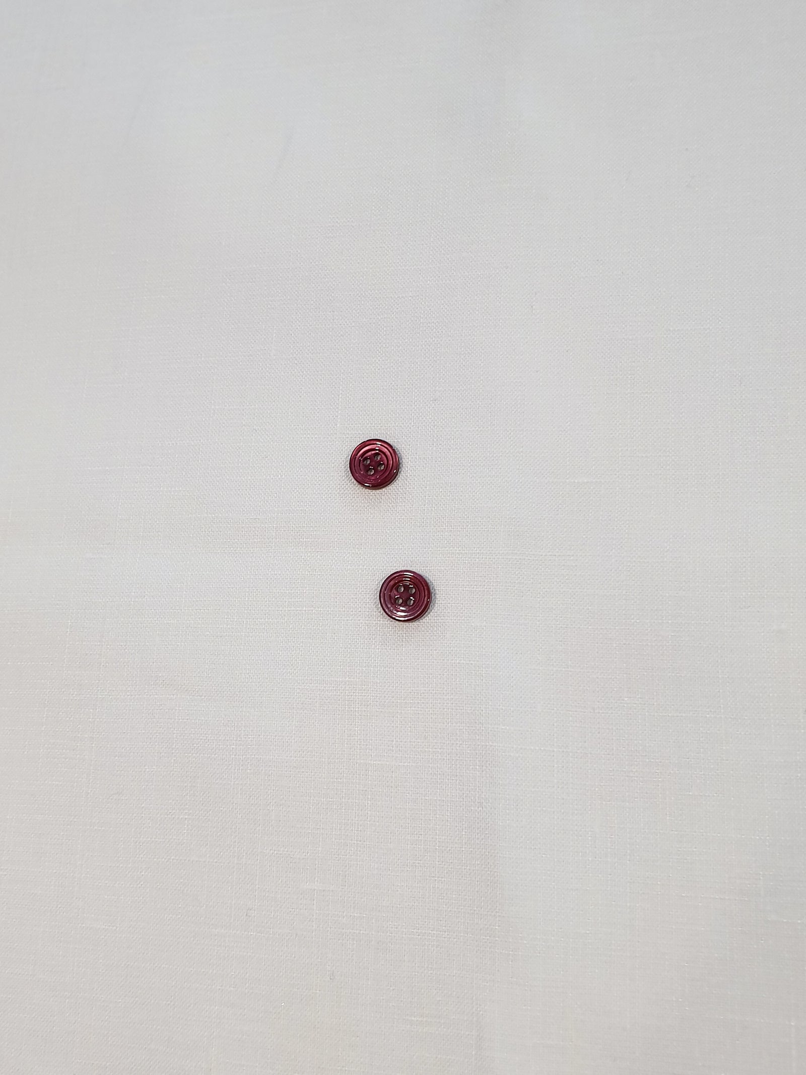 950.050 Off White Irish Linen Suiting Fabrics