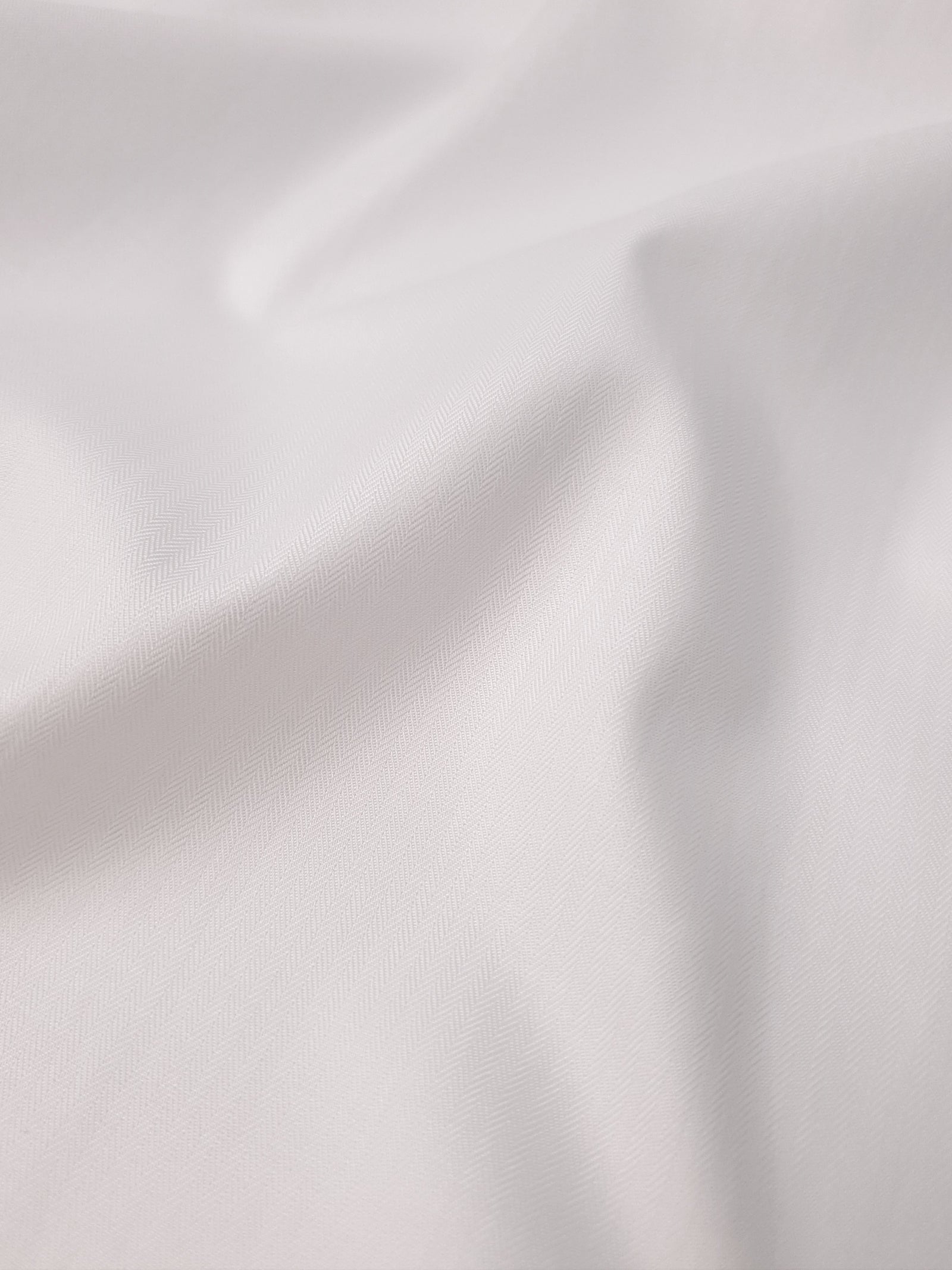 608.047