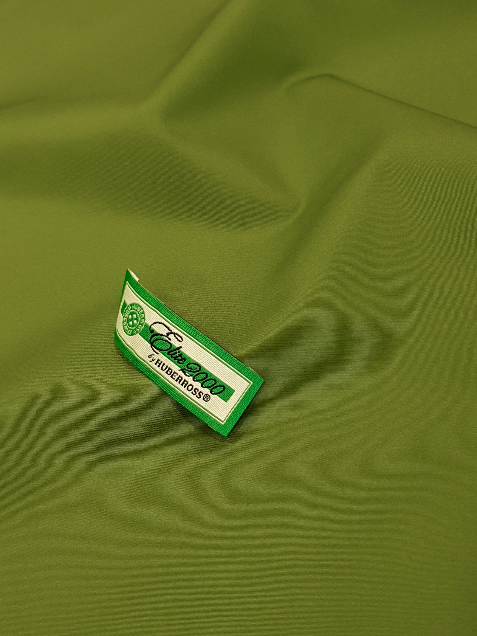 873.046