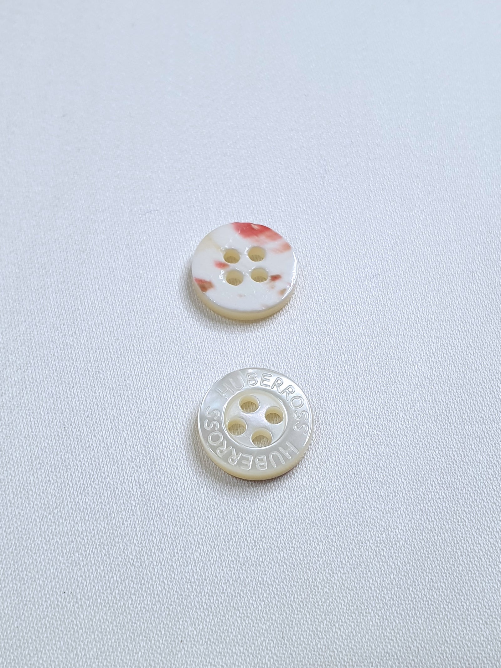 SH01 HUBERROSS Engraved Trocus Shell Buttons
