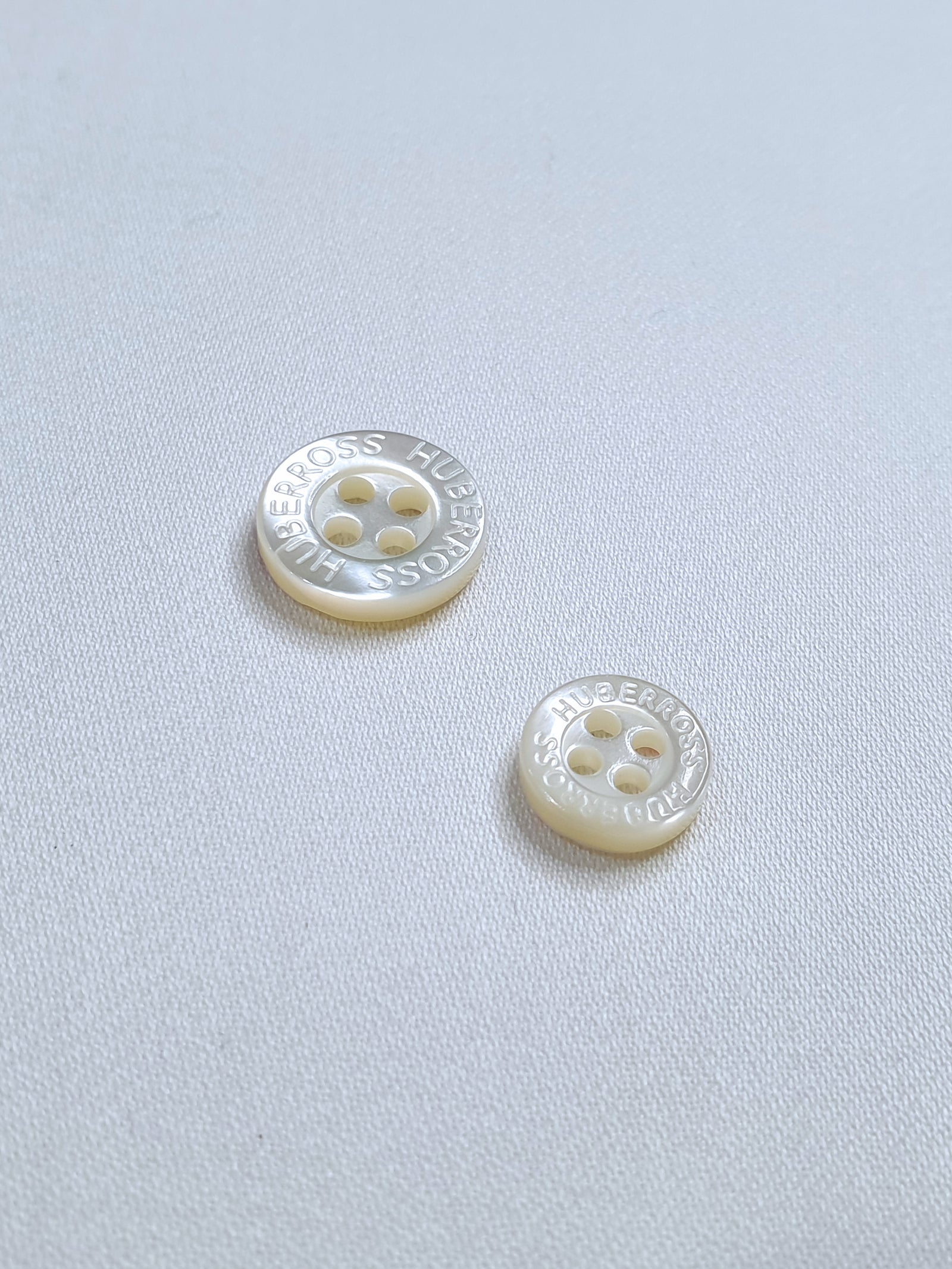 SH01 HUBERROSS Engraved Trocus Shell Buttons