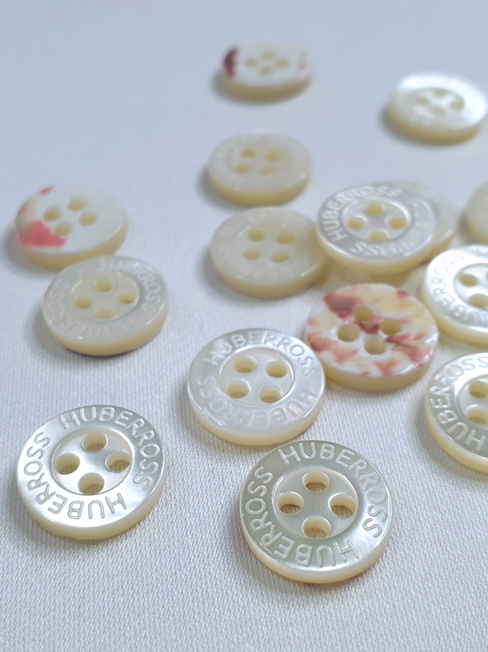 SH01 HUBERROSS Engraved Trocus Shell Buttons