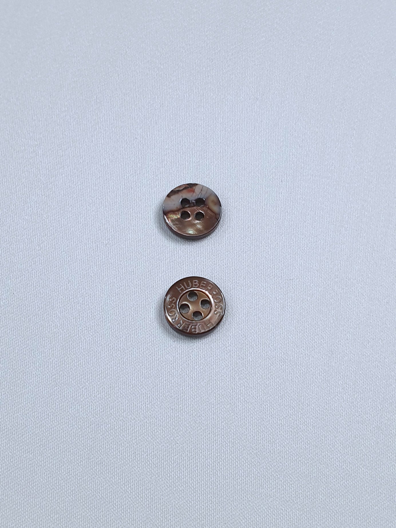 SH01 HUBERROSS Engraved Trocus Shell Buttons
