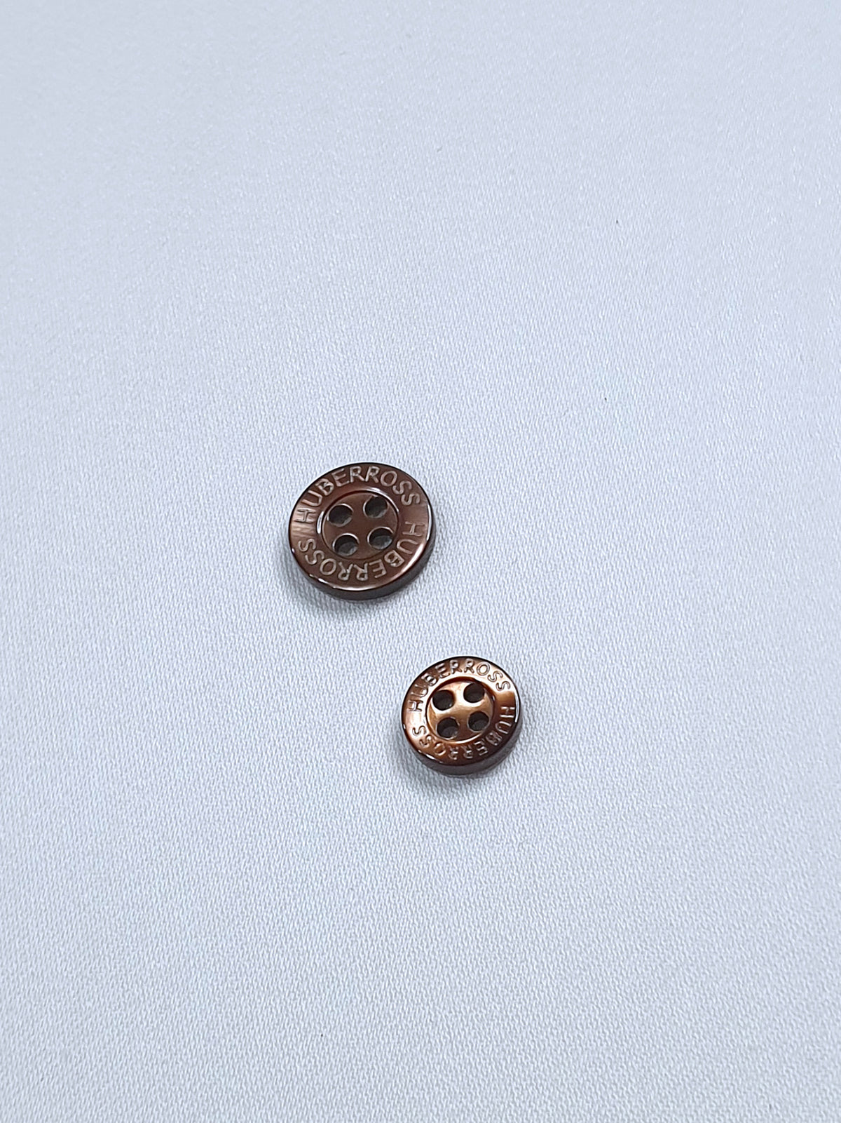 SH01 HUBERROSS Engraved Trocus Shell Buttons