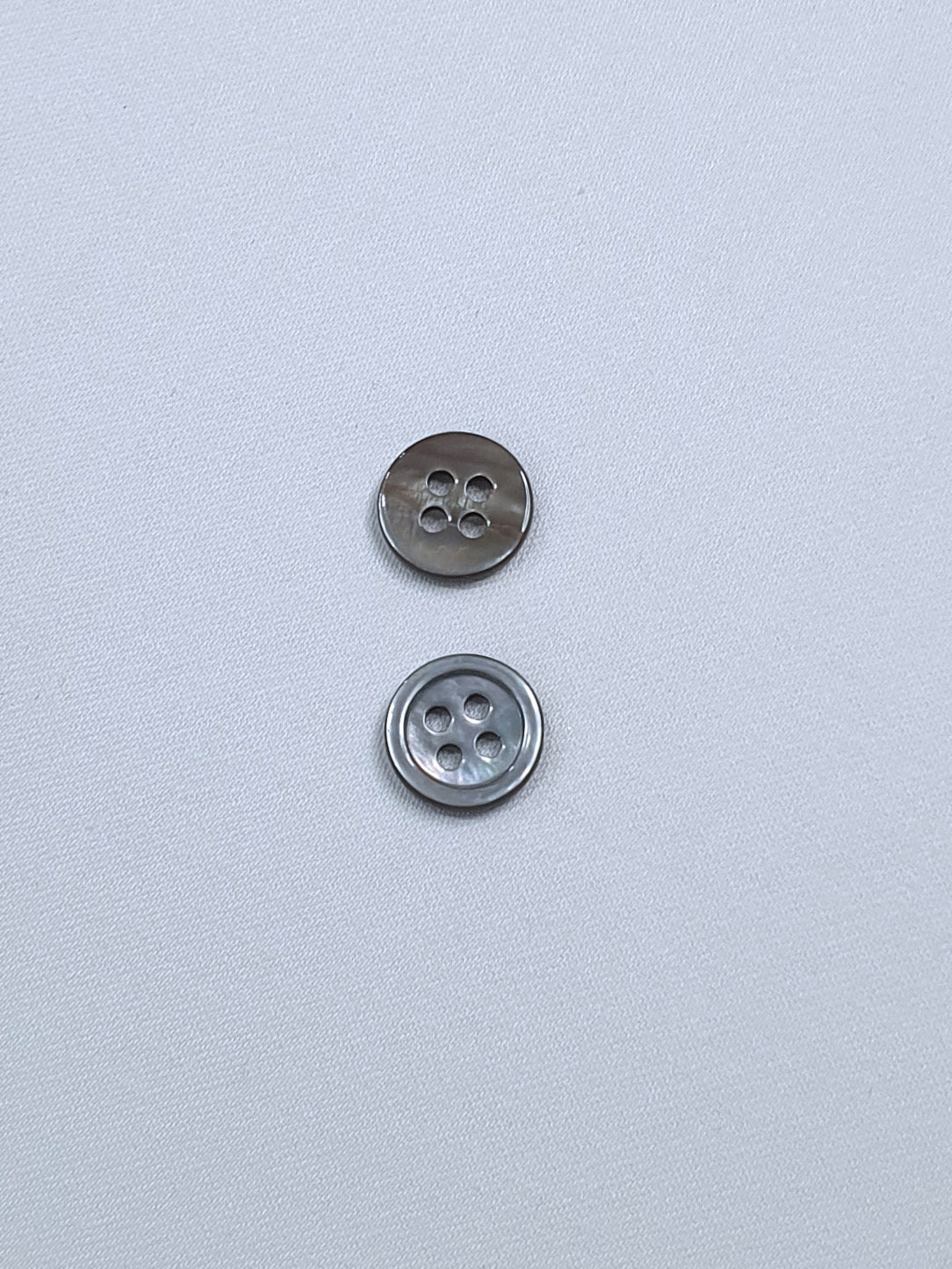 SP17 Arsenic Grey HUBERROSS Trocus Shell Buttons for Shirtings