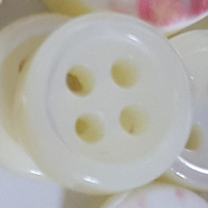 SP06/W14 HUBERROSS White Colour 4mm Trocus Shell Buttons