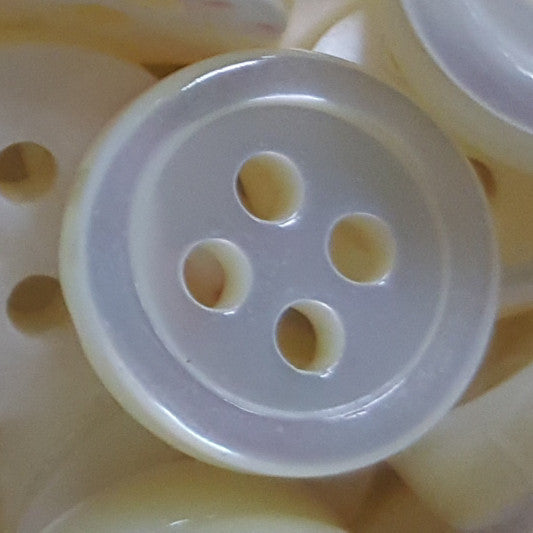 SP03/W18 HUBERROSS 3mm Trocus Shell Buttons