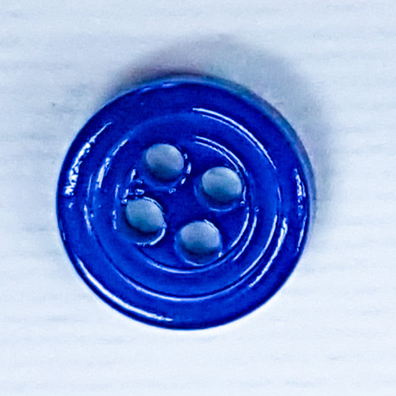 SP02/Bl HUBERROSS Blue Colored Trocus Shell Buttons