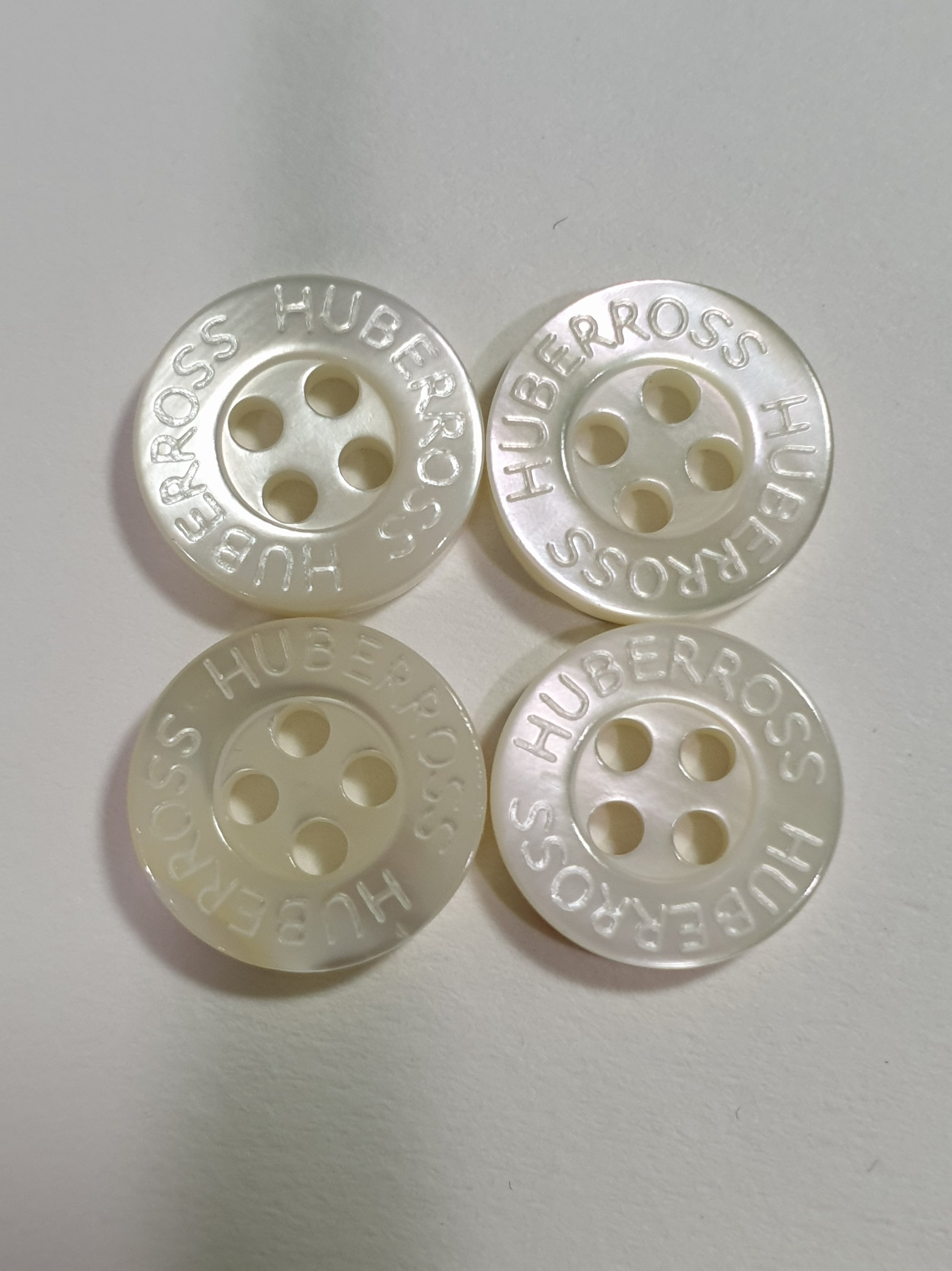 SH01 HUBERROSS Engraved Trocus Shell Buttons