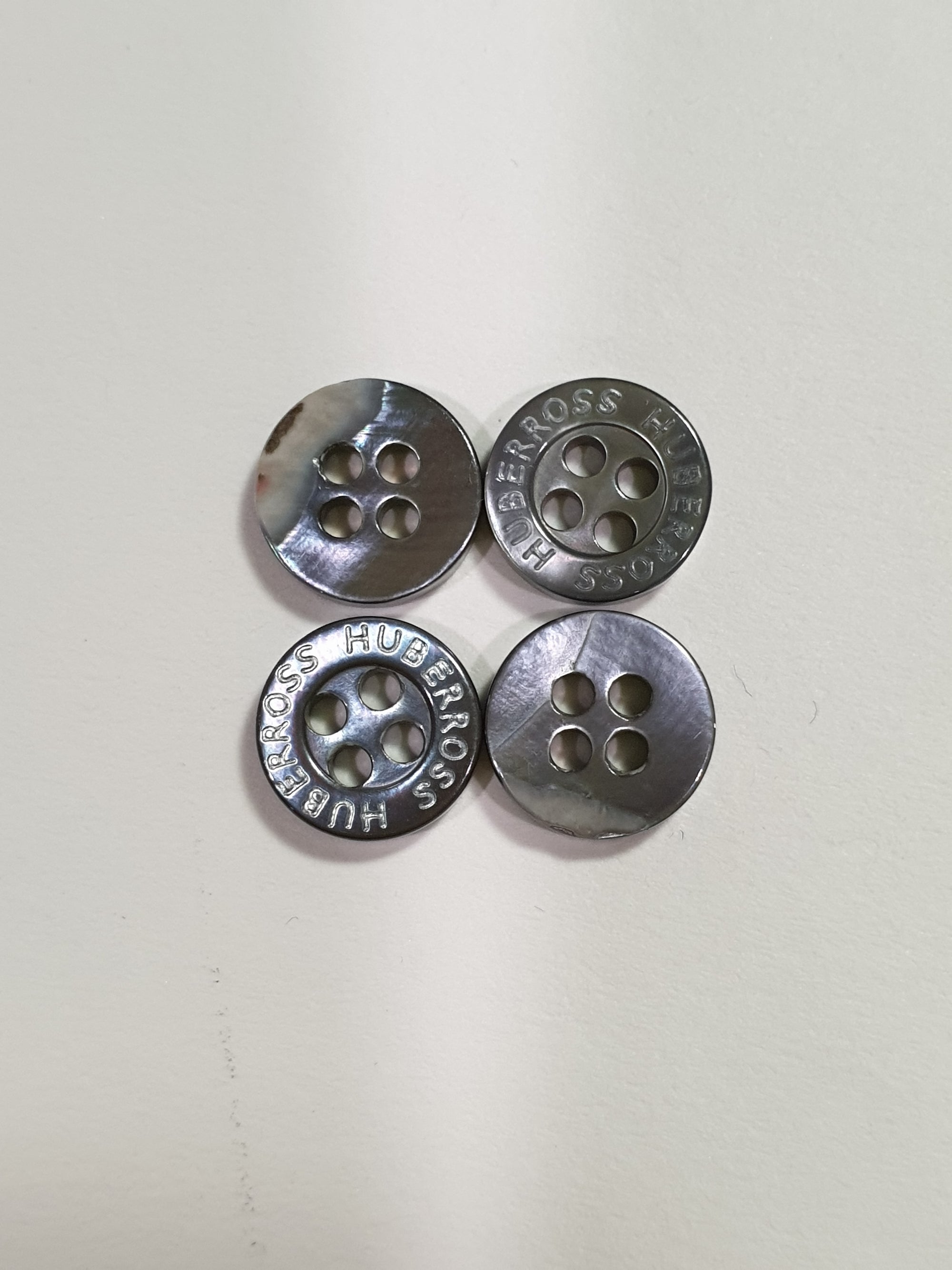 SH01 HUBERROSS Engraved Trocus Shell Buttons