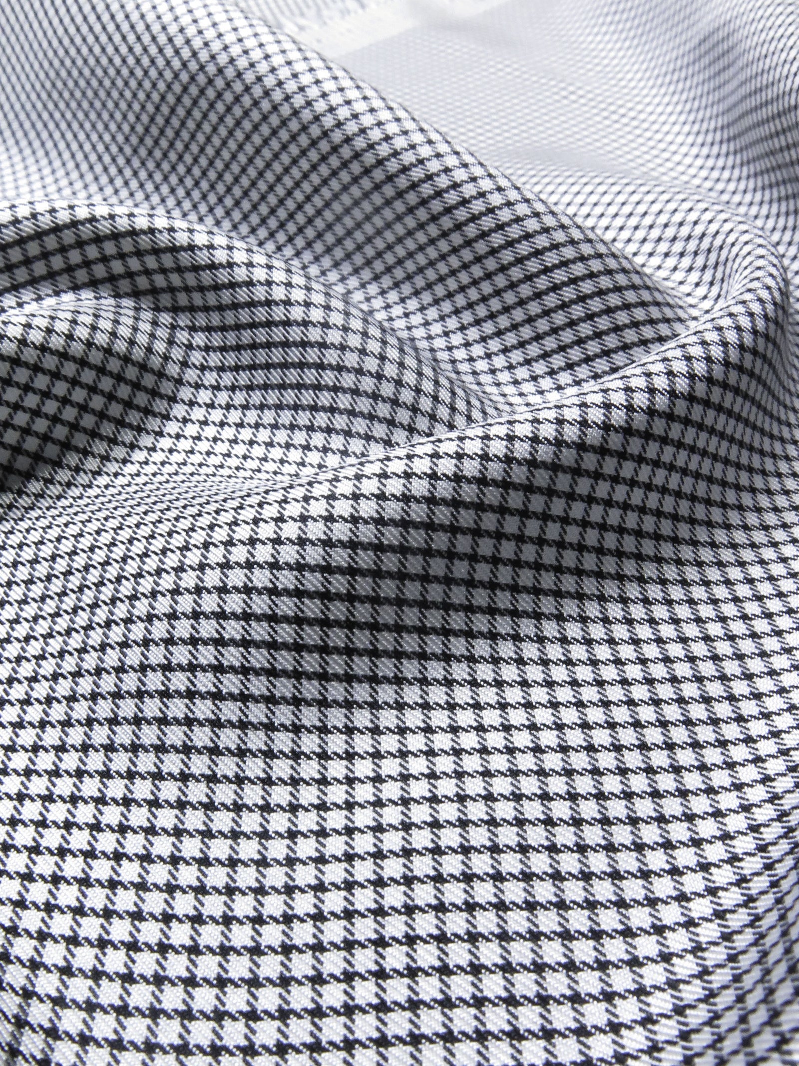 226.015 Pure Italian Silk