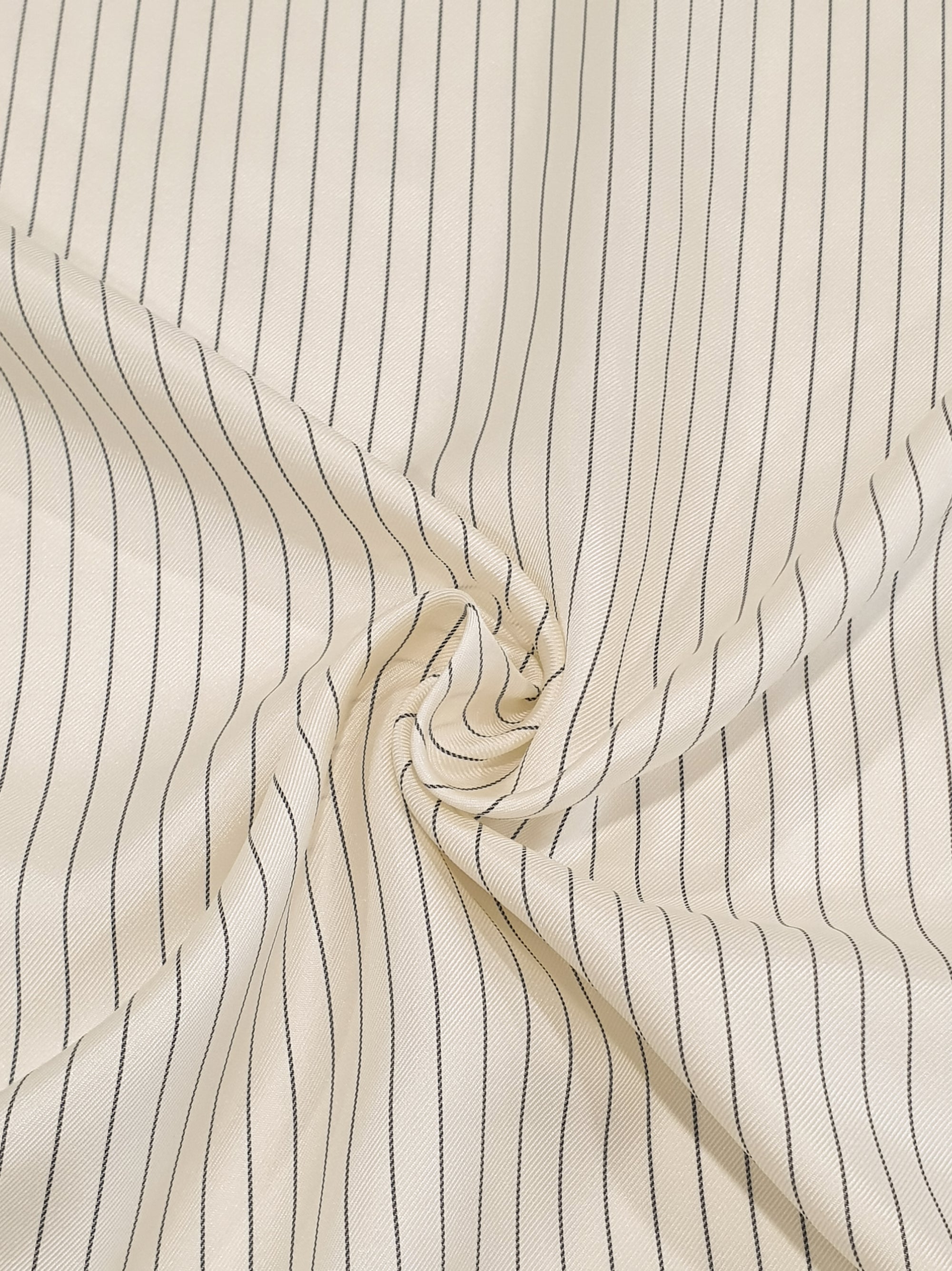 226.017 Pure Italian Silk