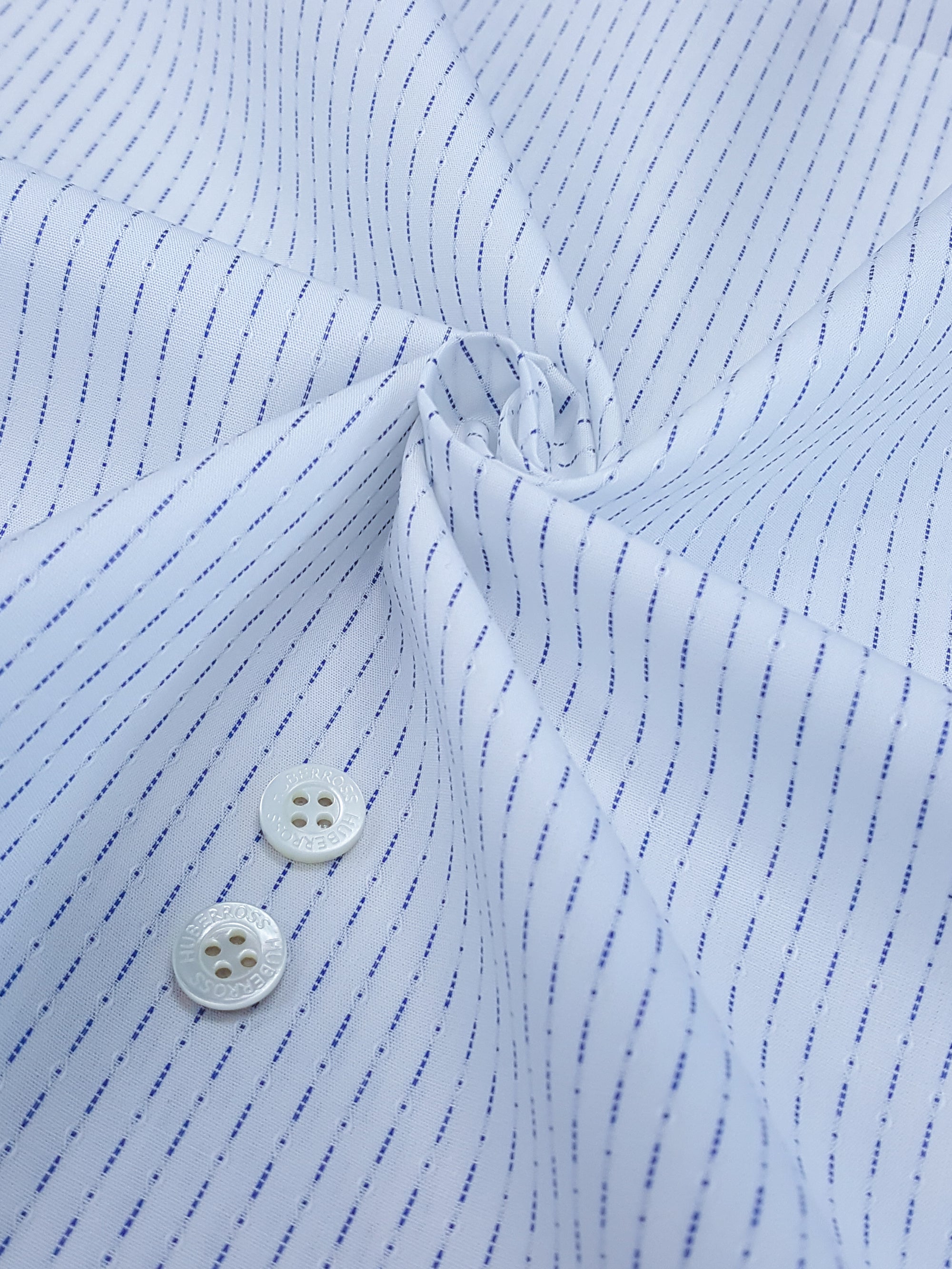 702.211
