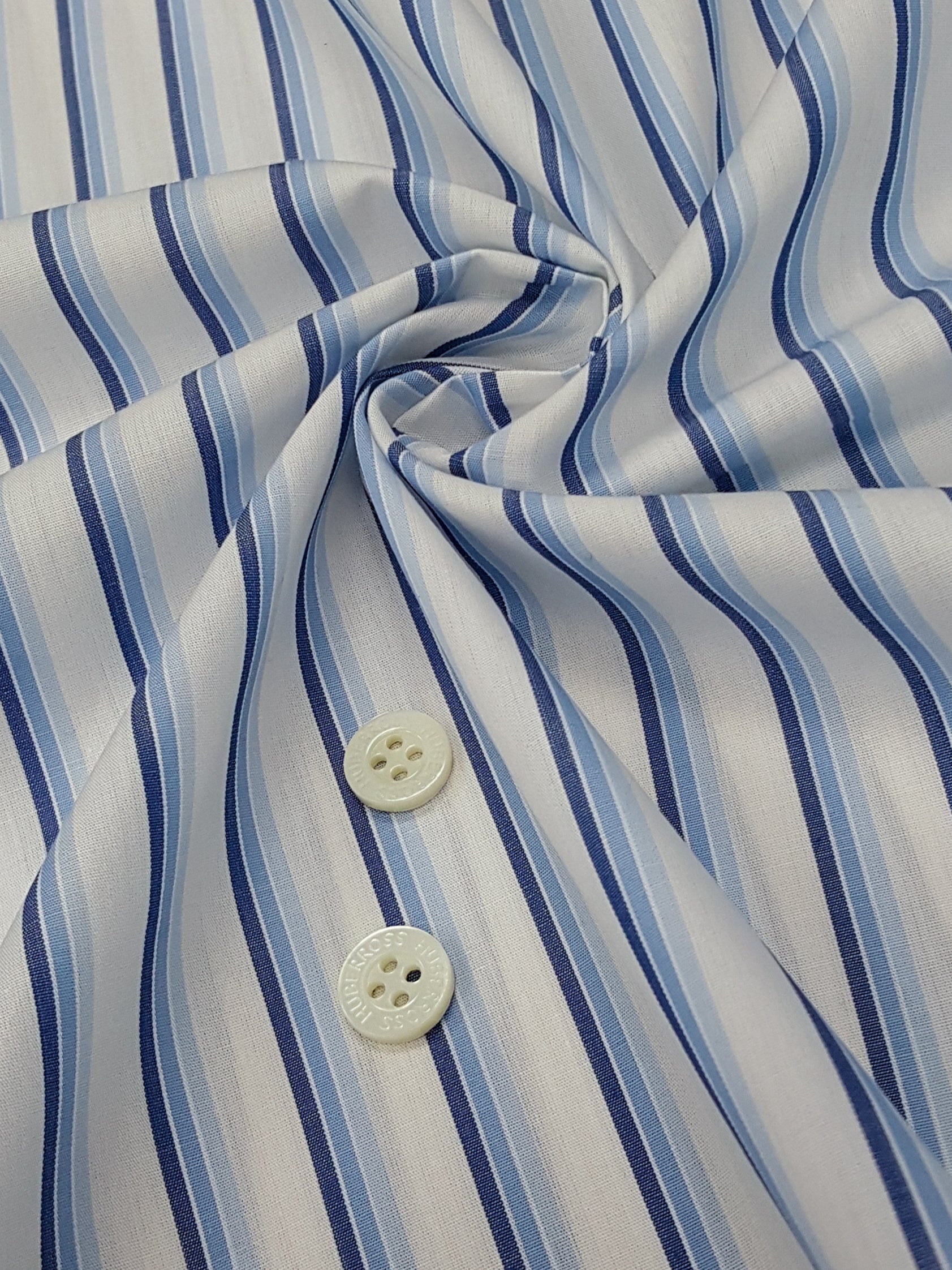 HUBERROSS 100's by 100's 2 plys Poplin Cotton 100% Egyptian Cotton Cloth Made in Italy  Width: 58'' / 150cm