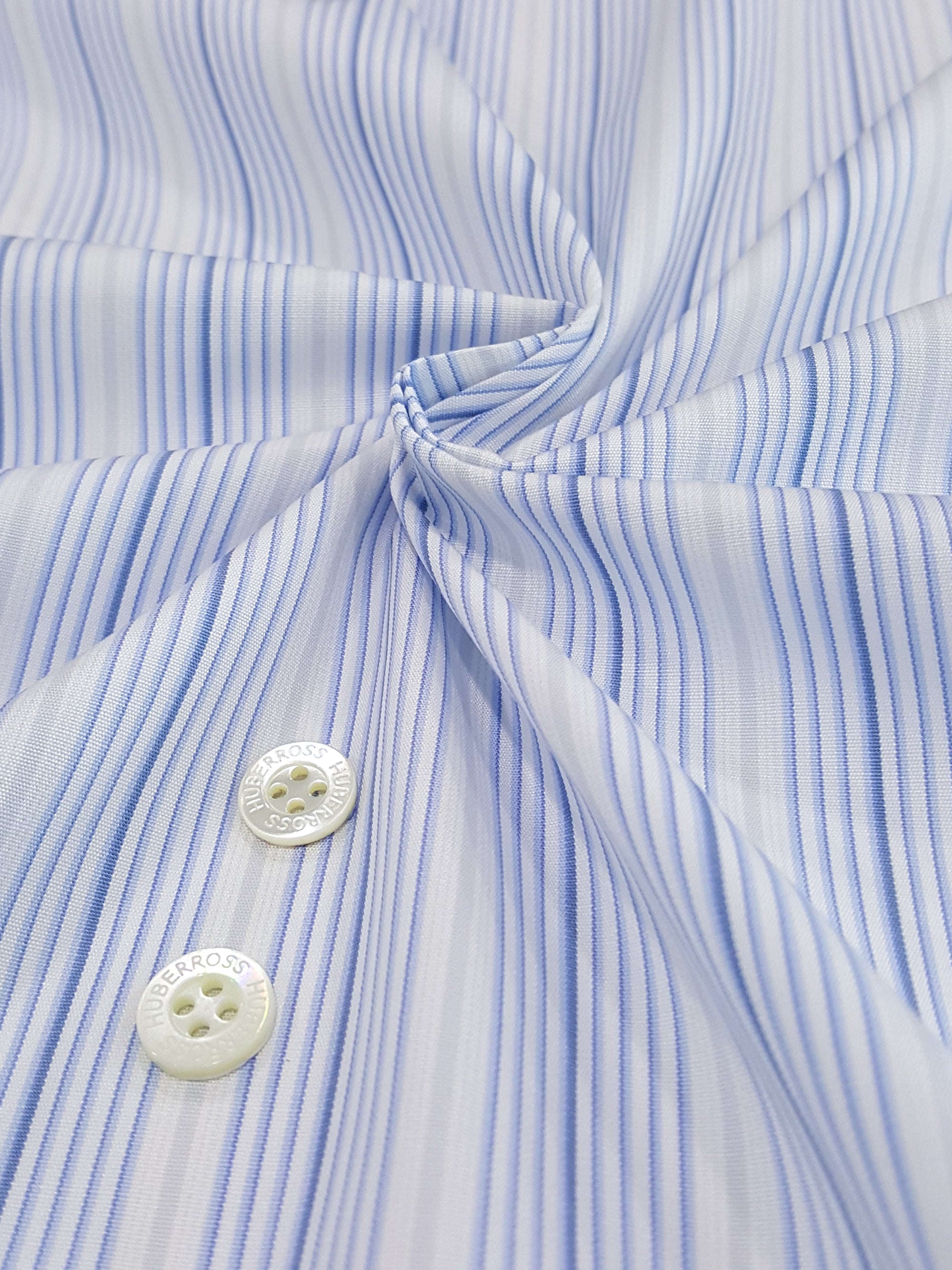 HUBERROSS 100's by 100's 2 plys Poplin Cotton 100% Egyptian Cotton Cloth Made in Italy  Width: 58'' / 150cm