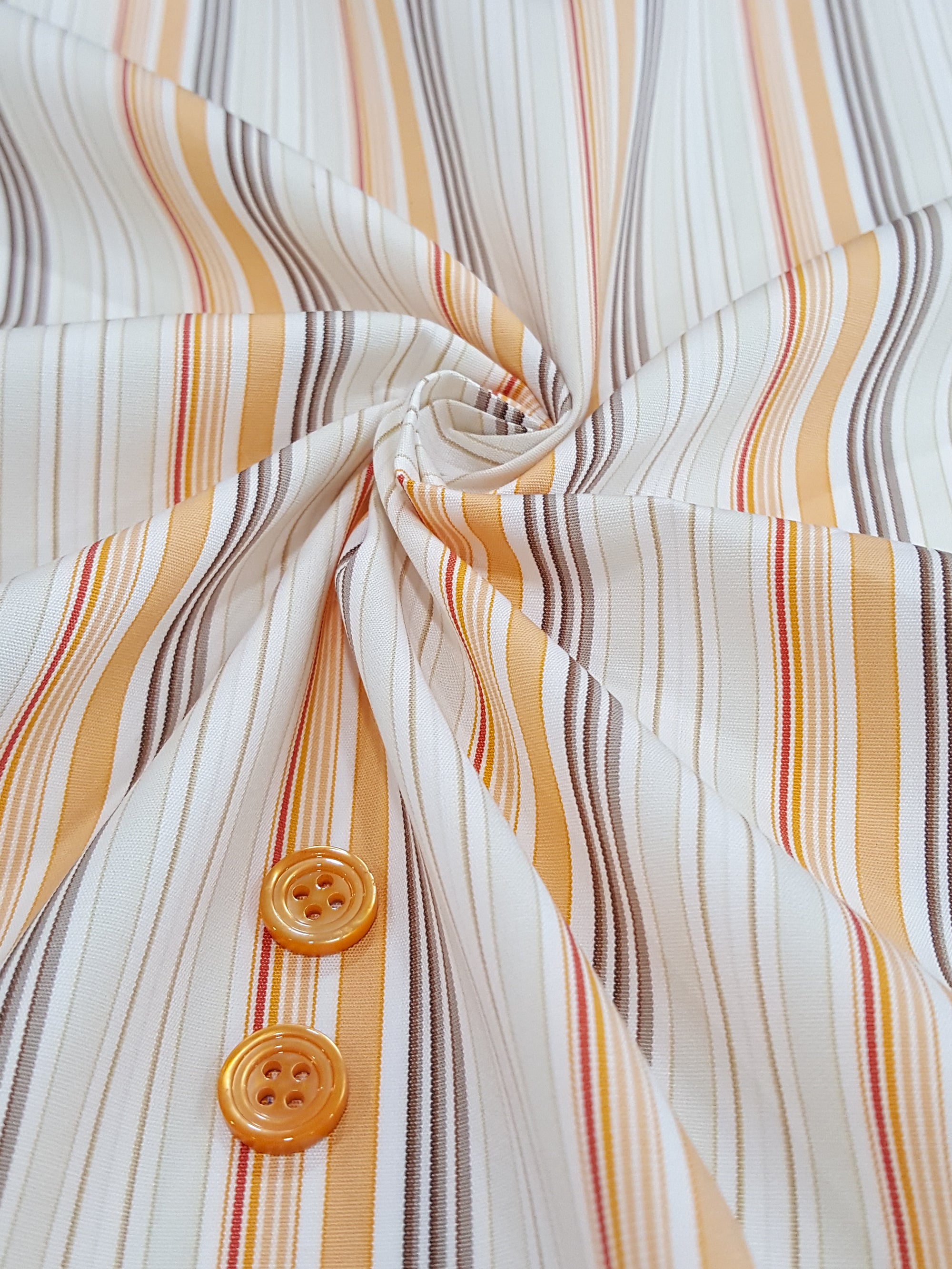 HUBERROSS 100's by 100's 2 plys Poplin Cotton 100% Egyptian Cotton Cloth Made in Italy  Width: 58'' / 150cm