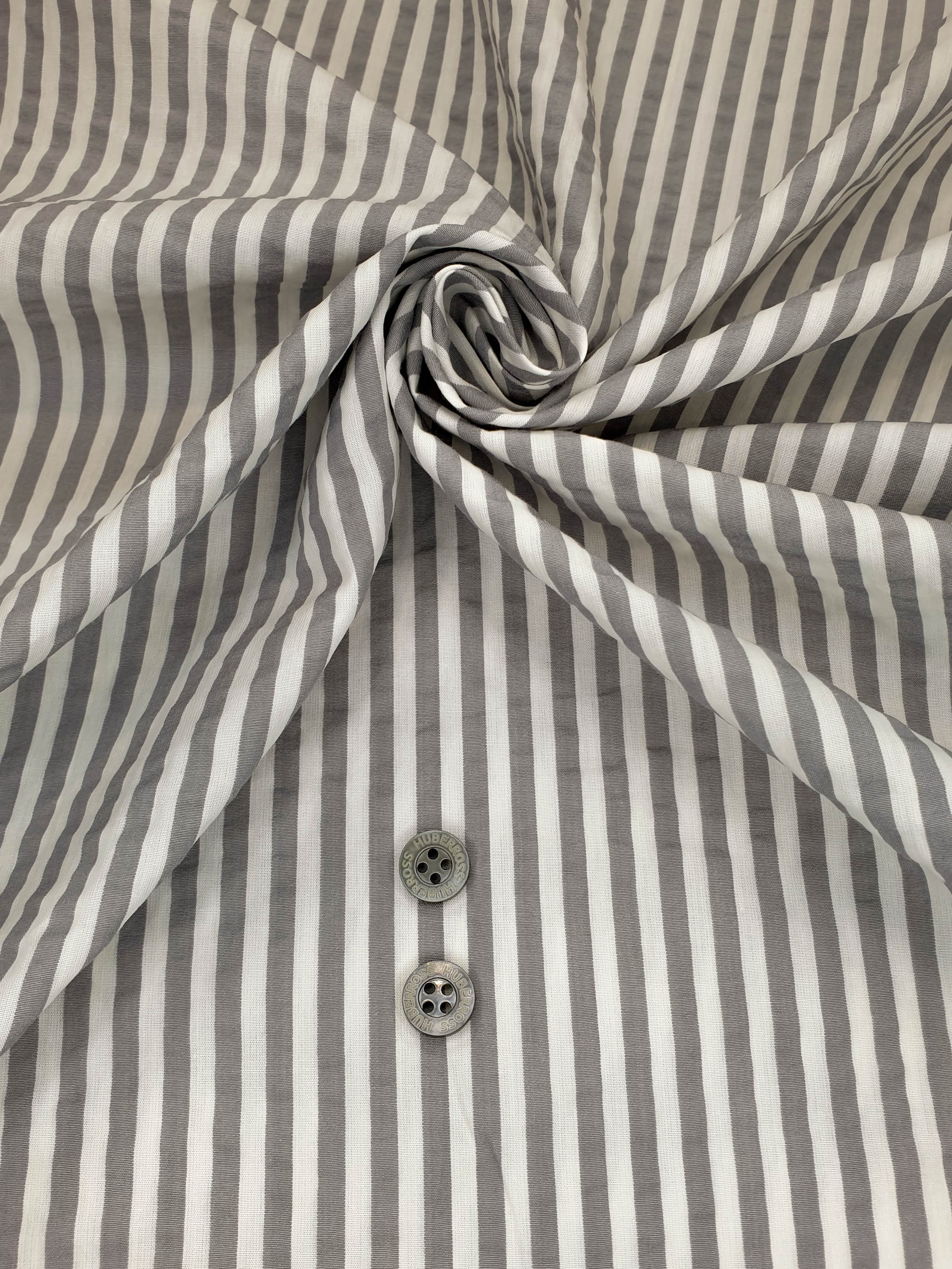 HUBERROSS Seersucker Stripes 100% Egyptian Cotton Cloth Made in Italy  Width: 58'' / 150cm