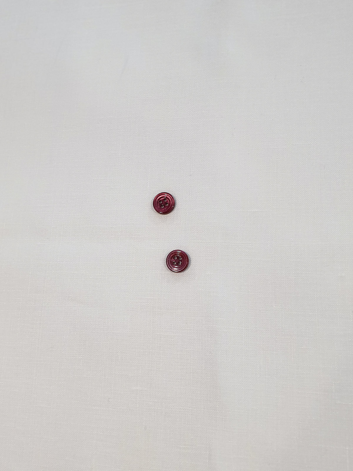 950.050 Off White Irish Linen Suiting Fabrics