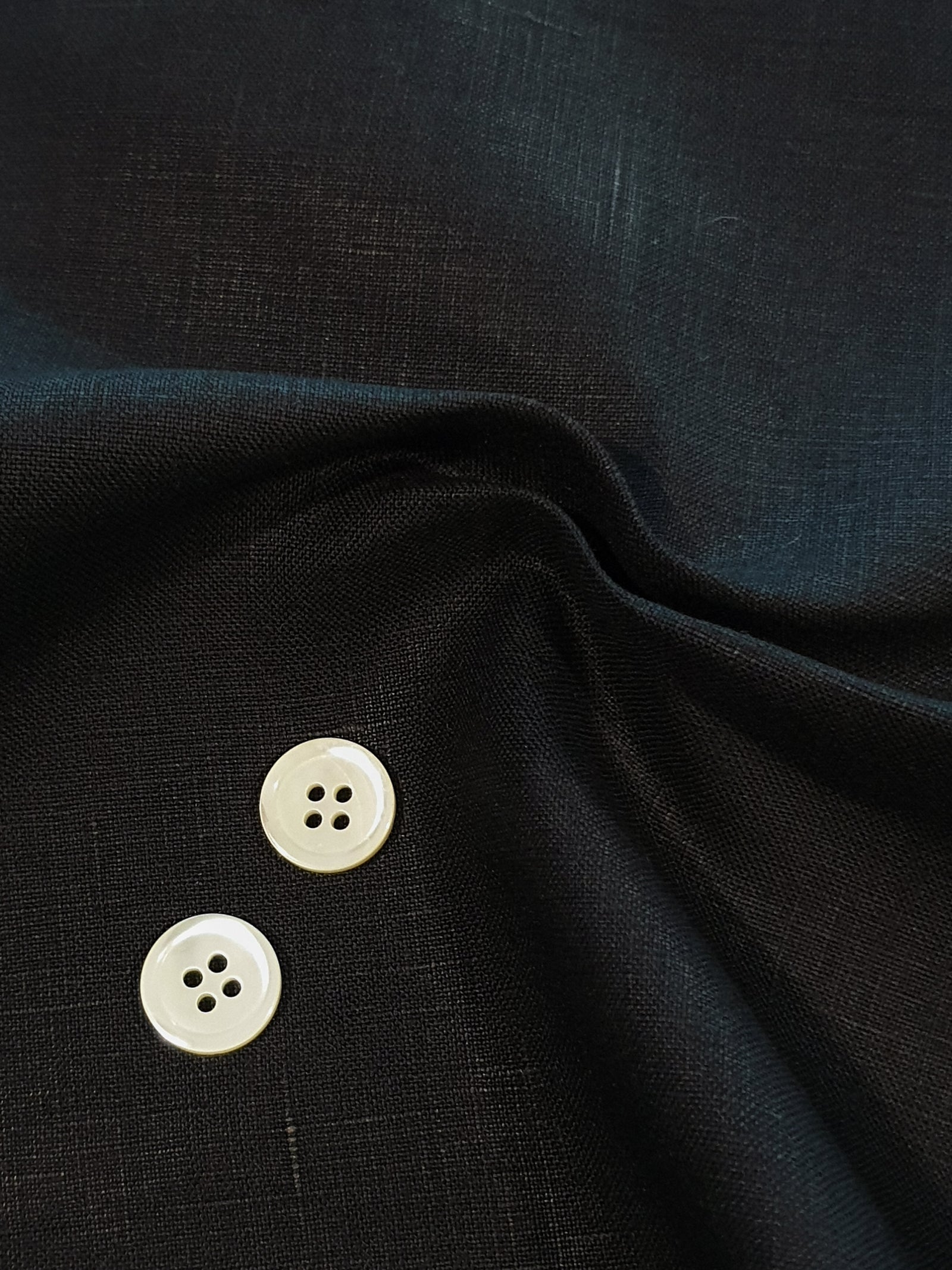 950.057 Black Linen Suiting Fabrics