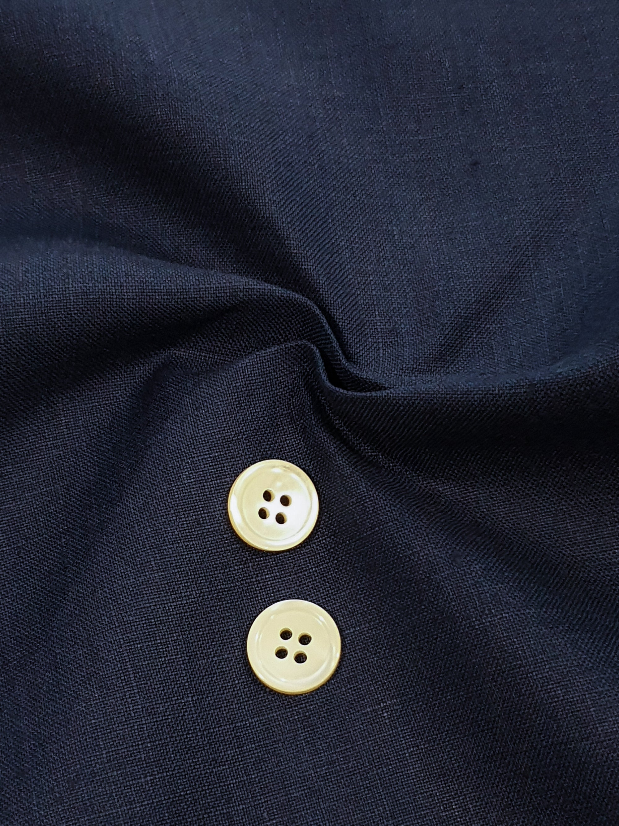 950.060 Navy Irish Linen Suiting Fabrics