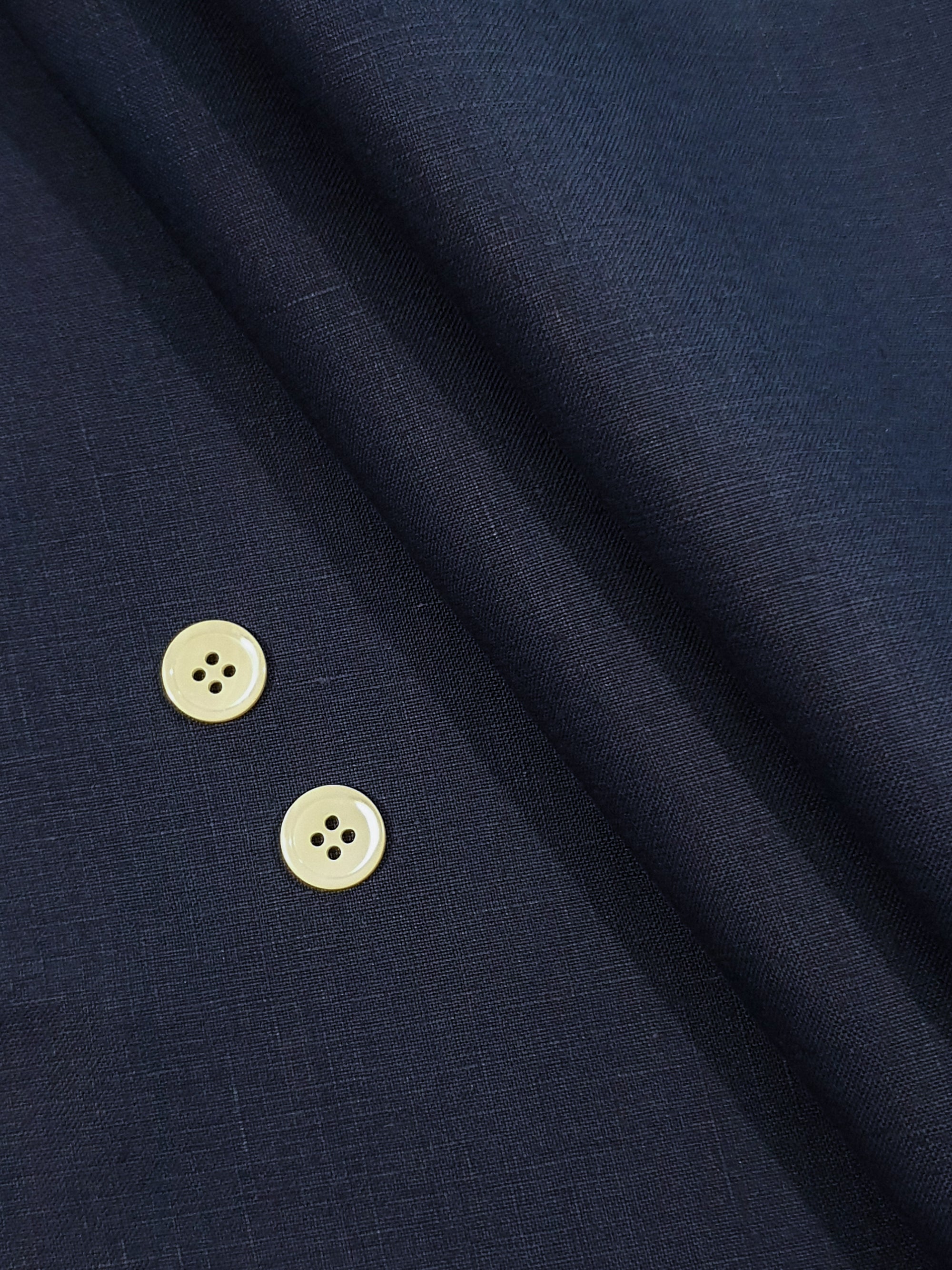 950.060 Navy Irish Linen Suiting Fabrics