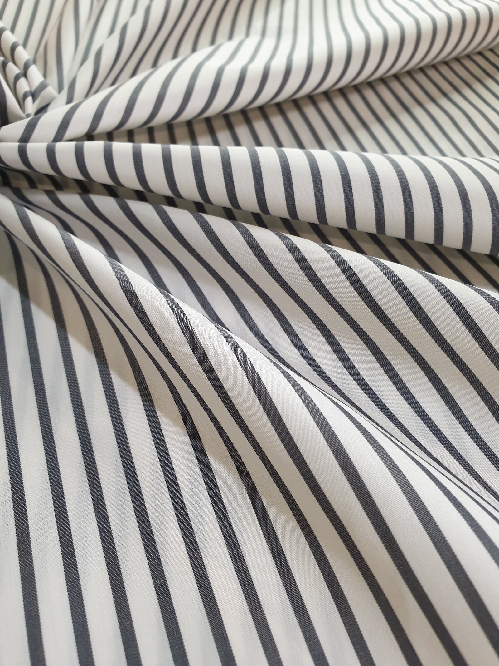 959.194 Off White with Black 1cm stripes