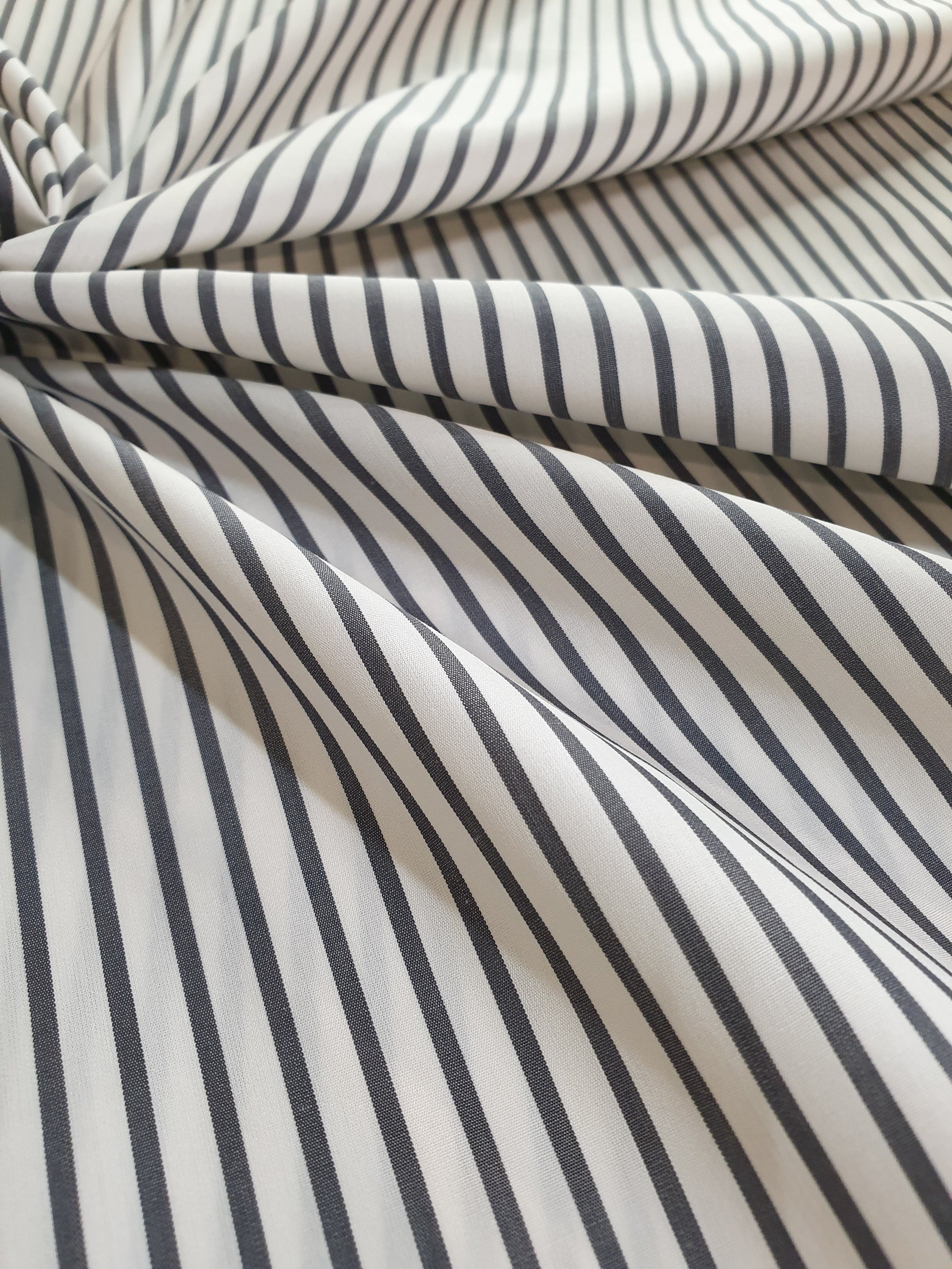 959.194 Off White with Black 1cm stripes