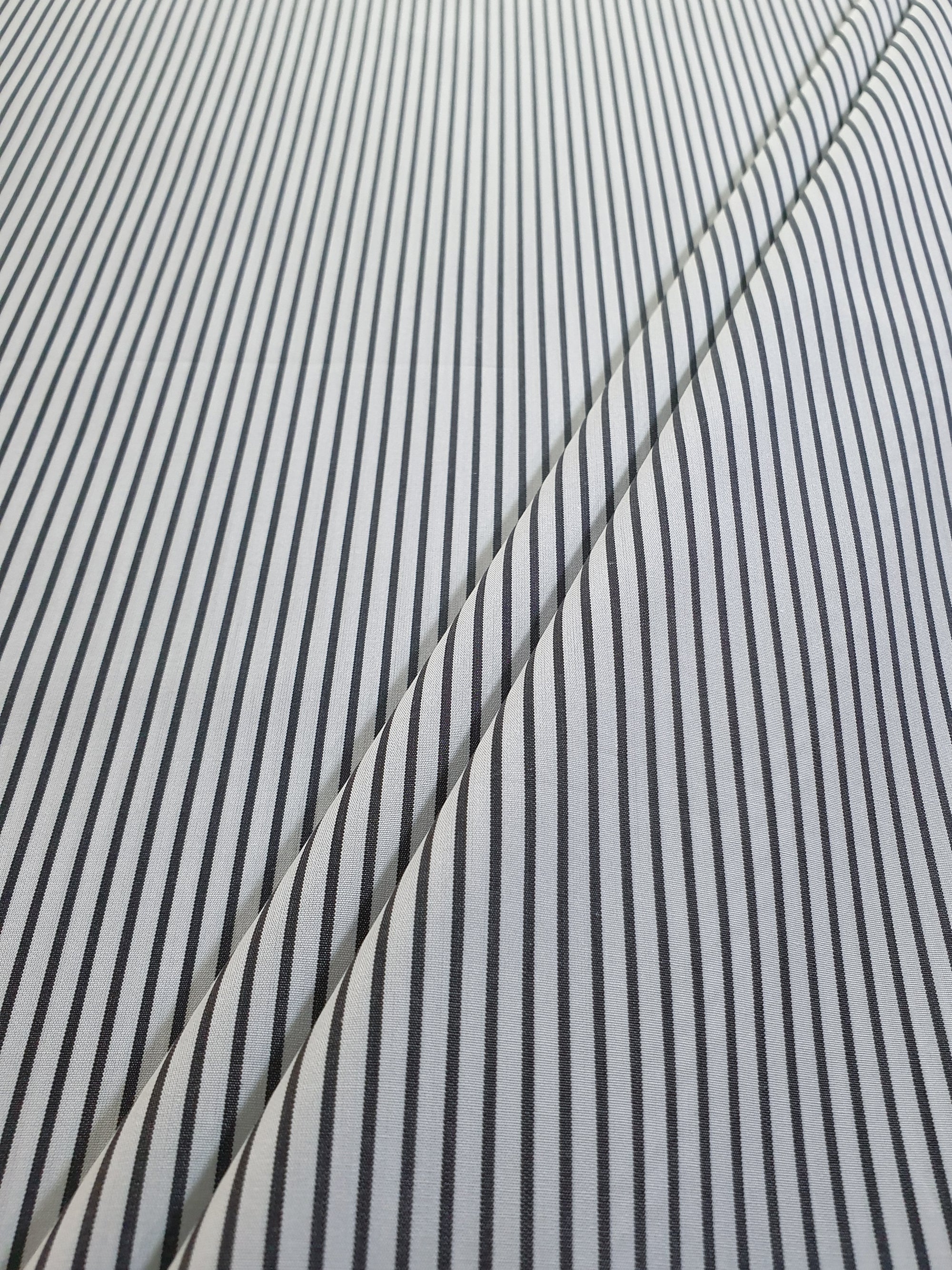 959.208 Black and Grey 0.5cm Stripes