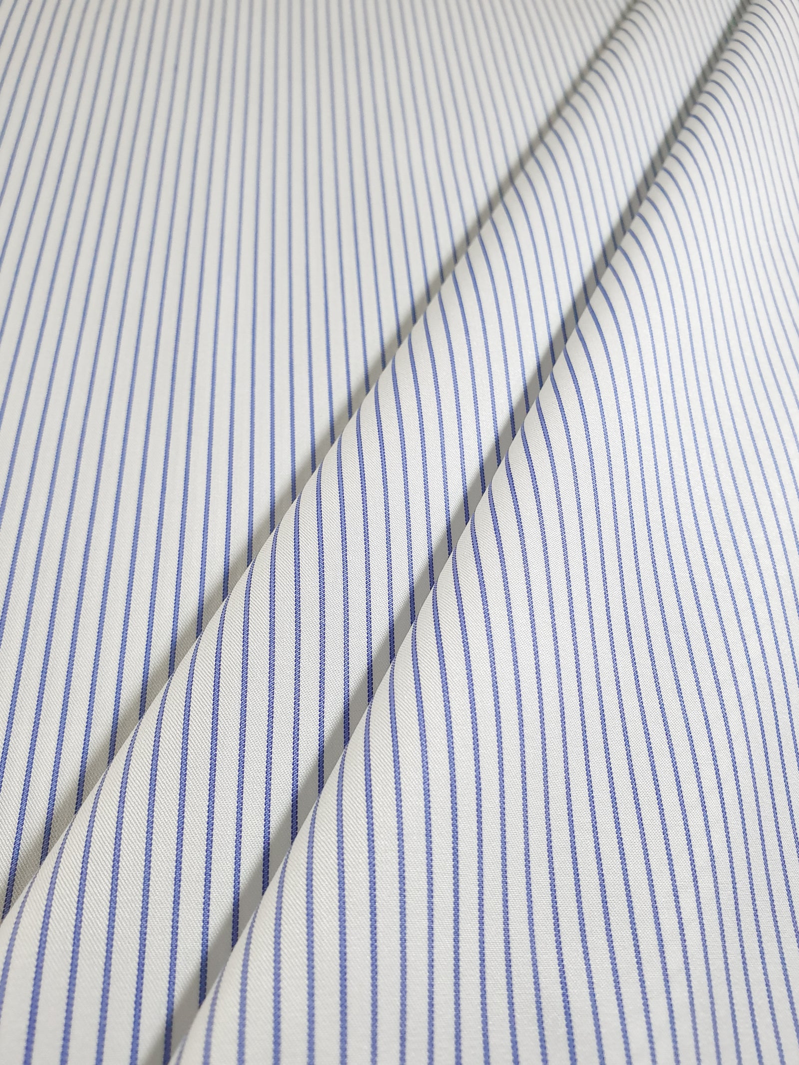 959.210 White with Blue 3mm stripes