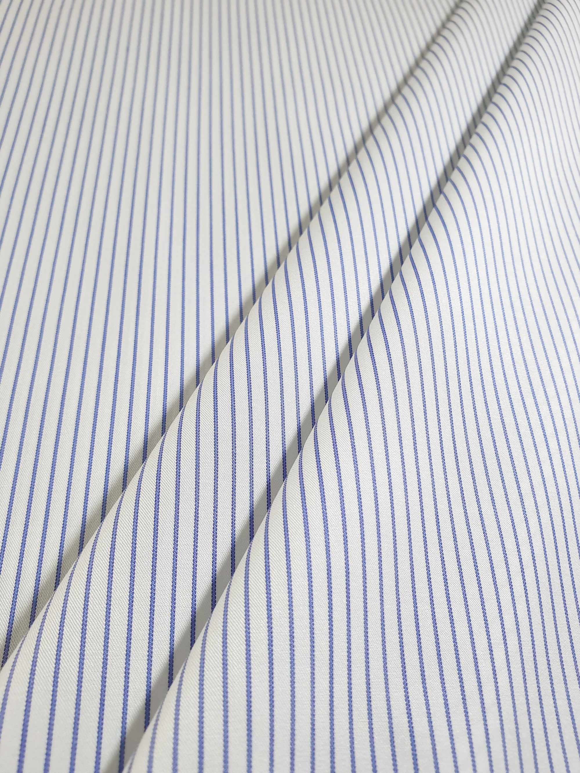 959.210 White with Blue 3mm stripes