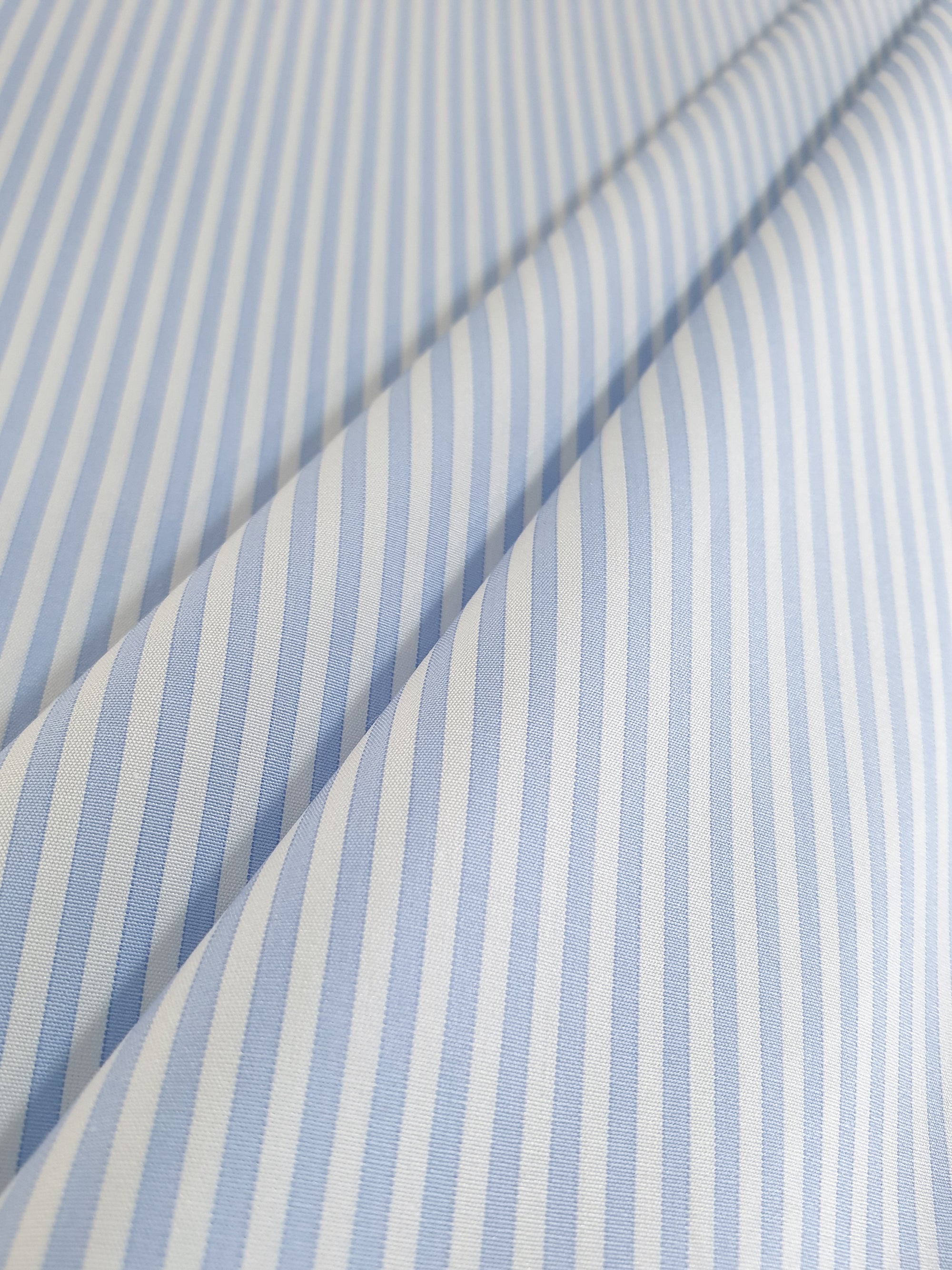 959.238 White with Classic Blue 2mm Stripes