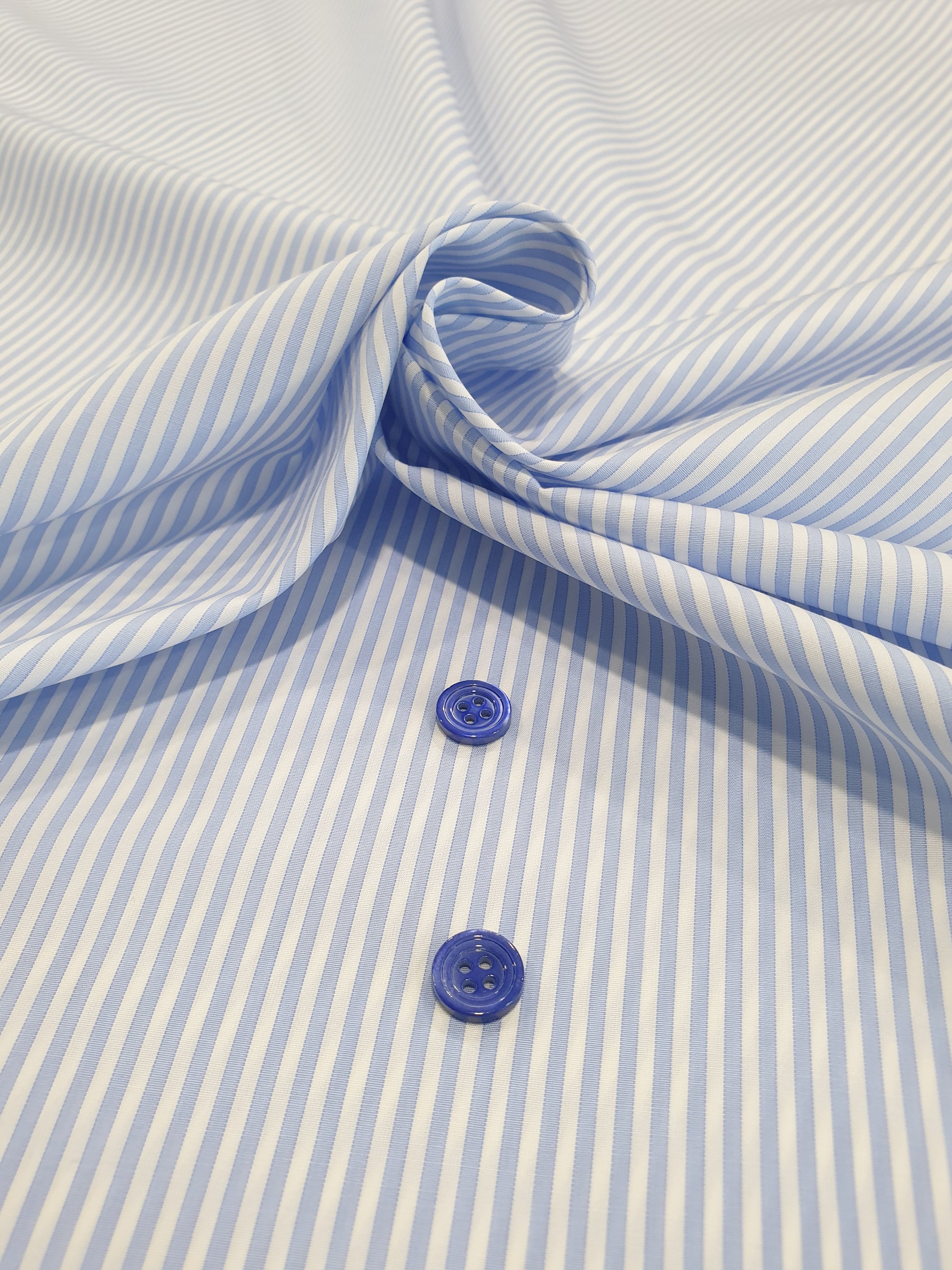 959.238 White with Classic Blue 2mm Stripes