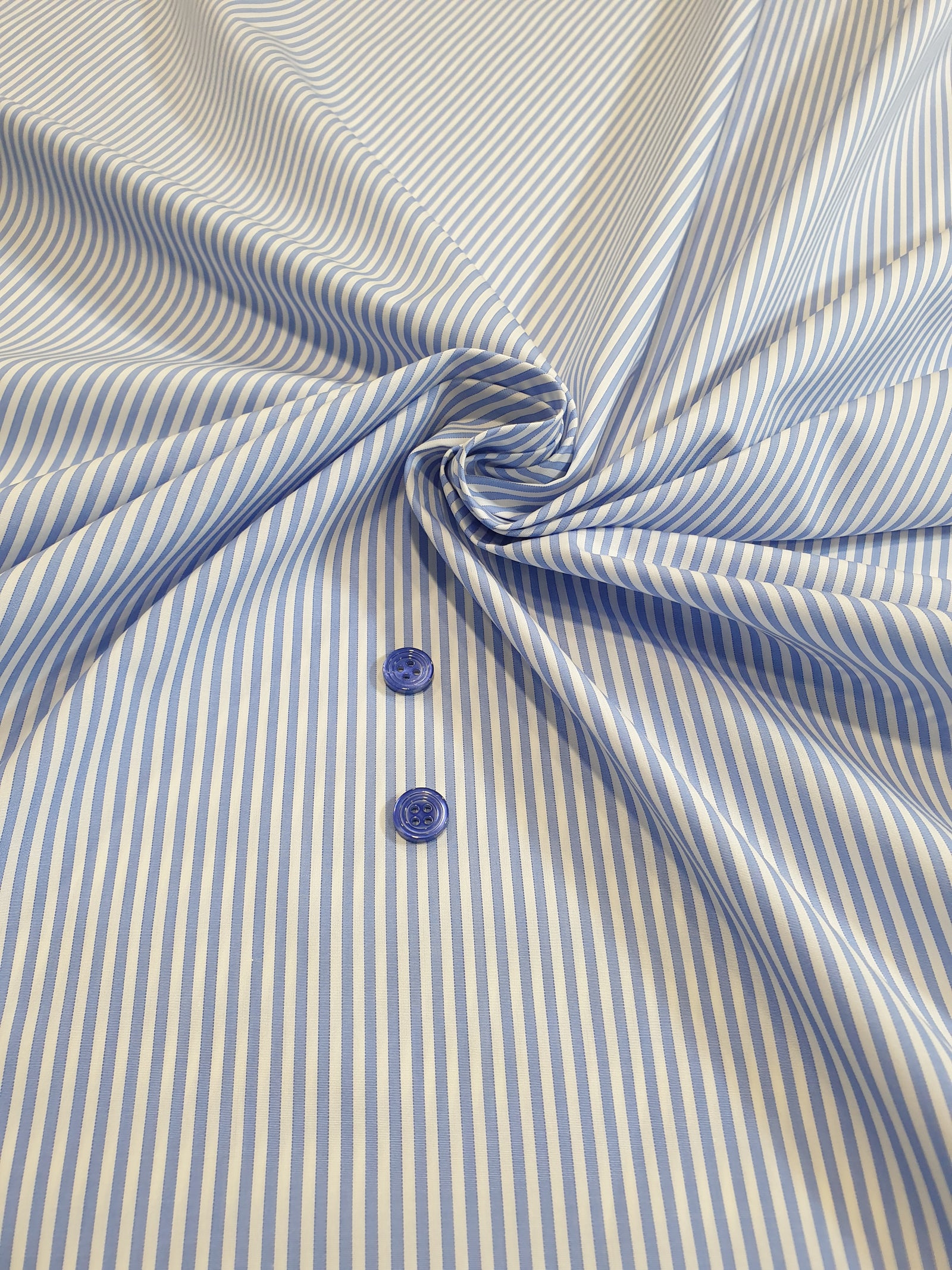 959.239 White with Mid Blue 2mm Stripes