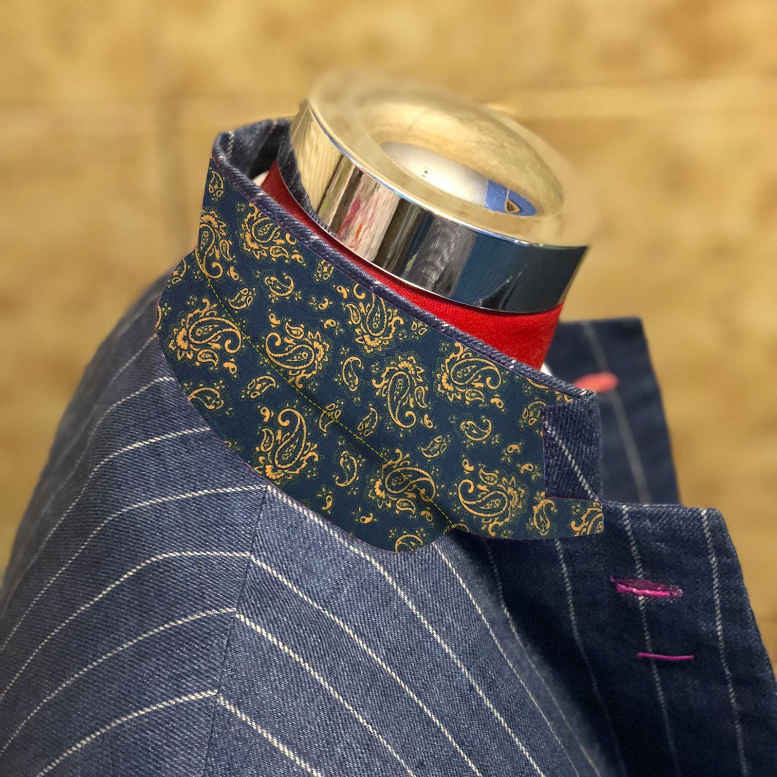 HUBERROSS Luxurious Felt for Jackets Undercollar Design F001 Paisley Gold on Navy Wool and Viscose . Made in Italy