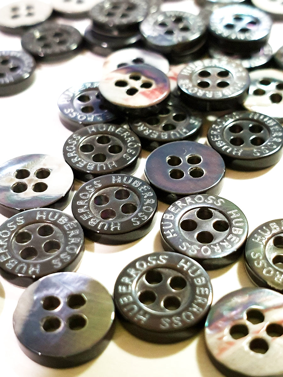 SH01 HUBERROSS Engraved Trocus Shell Buttons